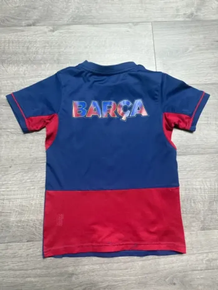 Maillot sport Barça taille 8 ans - photo numéro 3