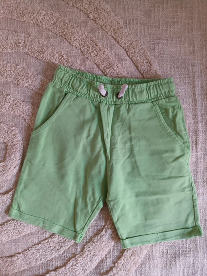 Short bermuda jogging vert clair 5 ans