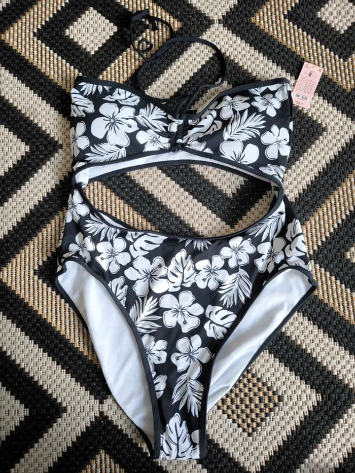 Maillot de bain 1 pièce tropical – Taille M – Neuf avec étiquette