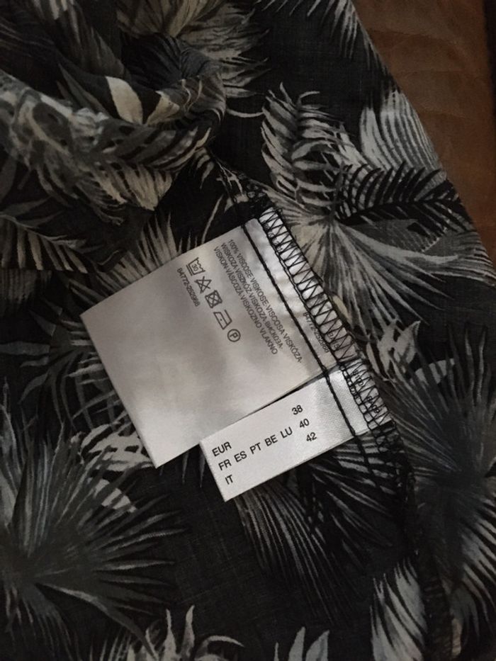 Joli petit haut feuillus exotiques taille 40 de Yessica - photo numéro 6