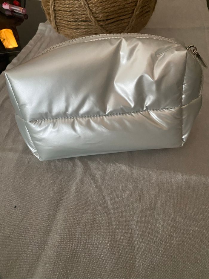 Trousse de maquillage - photo numéro 2