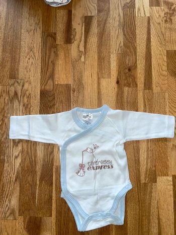 Bodie manches longues, naissance