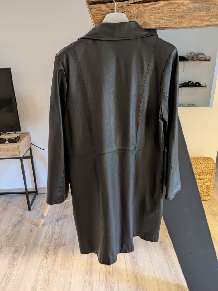 Manteau en cuir noir - photo numéro 5