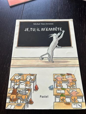Je tu il m’embête
