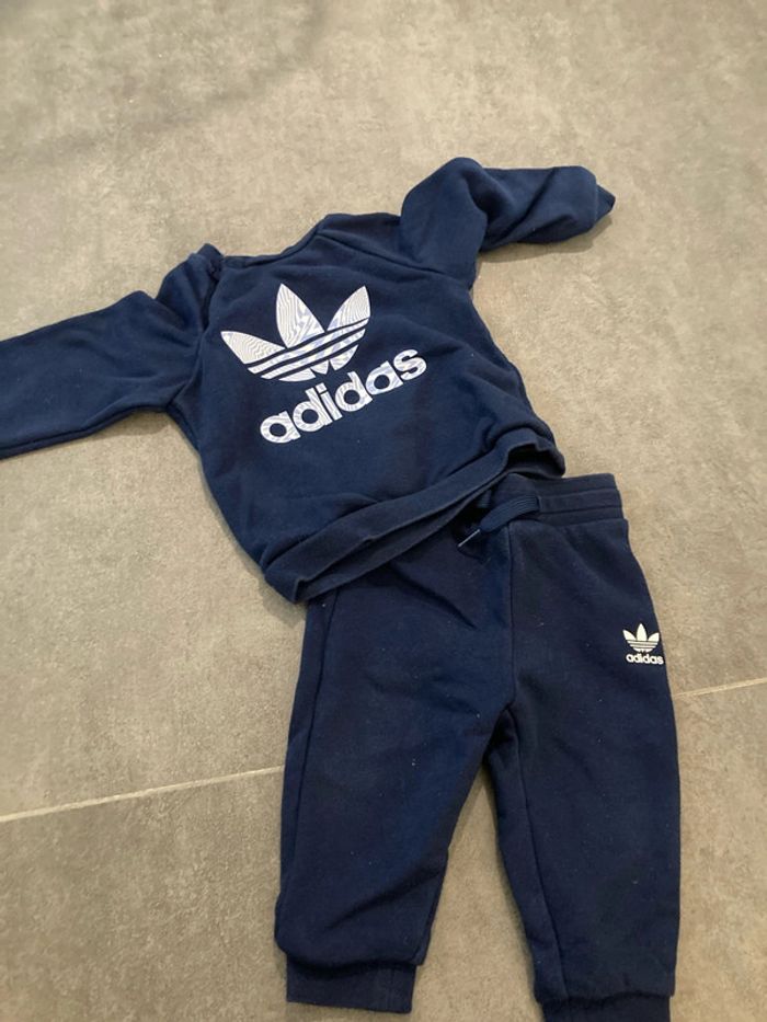 Ensemble jogging Adidas  9/12 mois