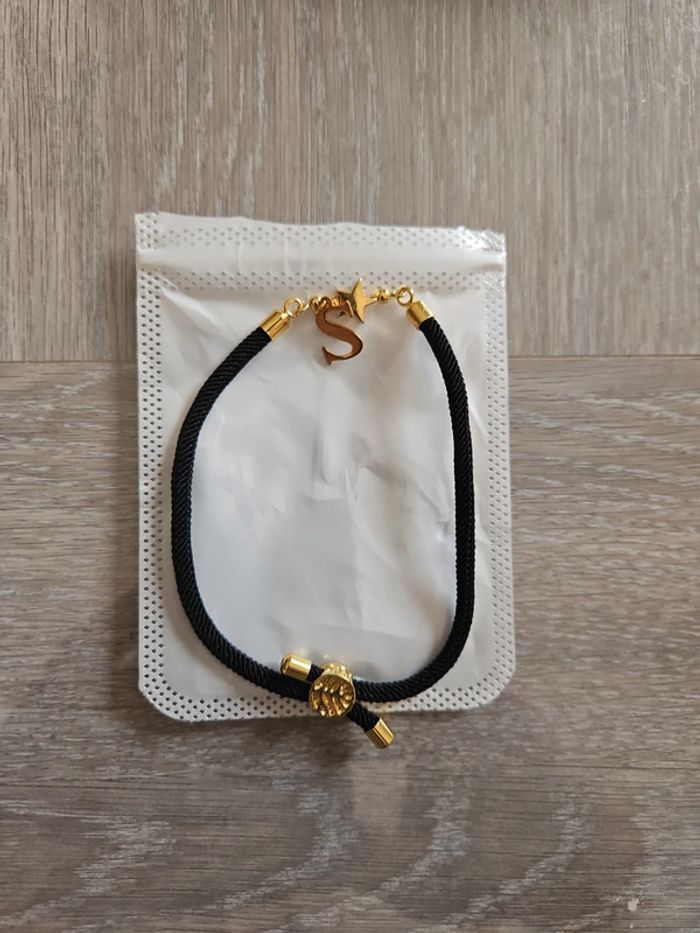 Neuf bracelet réglable cordon neuf et doré initiale S