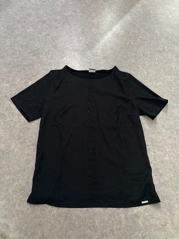 blouse noire à paillettes