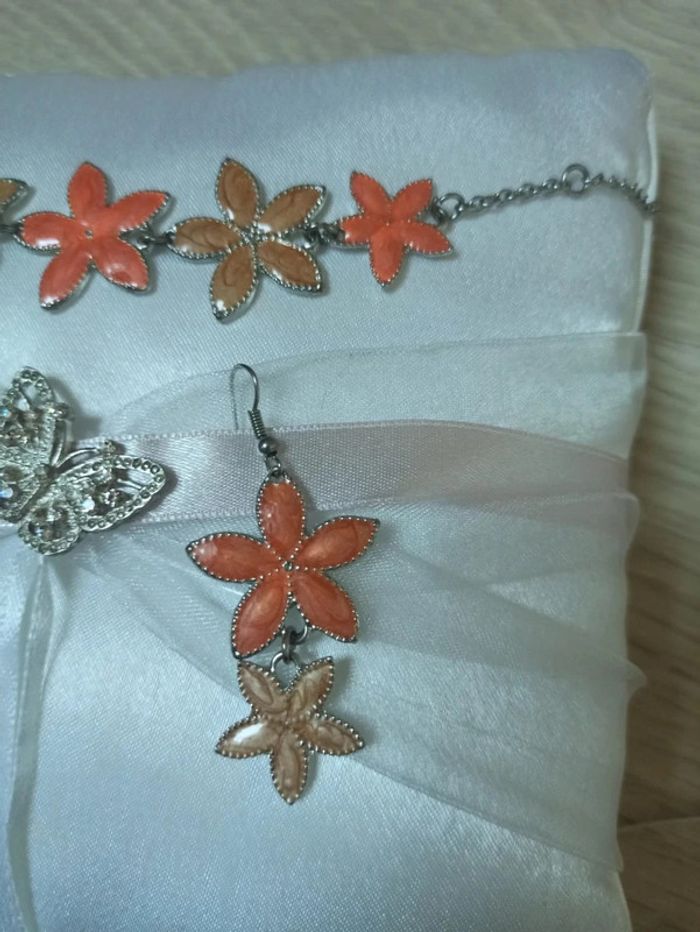 Ensemble boucles d'oreilles et bracelet - photo numéro 2