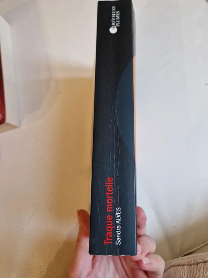 Livre policier - photo numéro 4