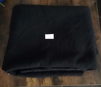 Tissu polaire noir 1mx1m