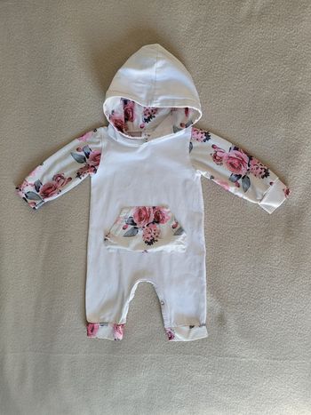 Combinaison à capuche 3 mois 62 cm
