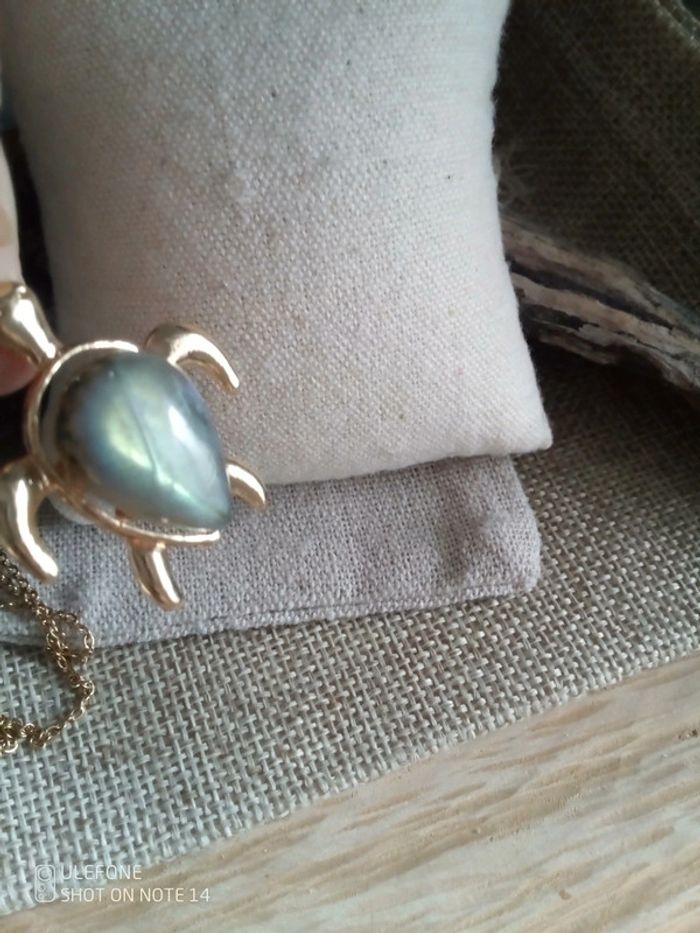 Collier tortue en pierres semi précieuses - photo numéro 2