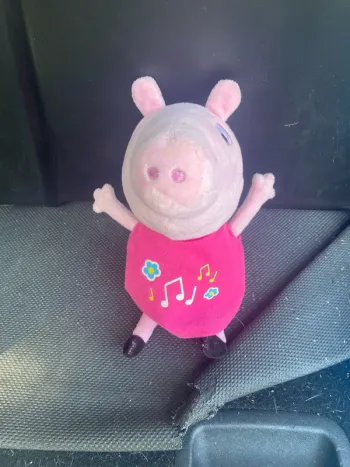Petite peluche peppa pic musicale