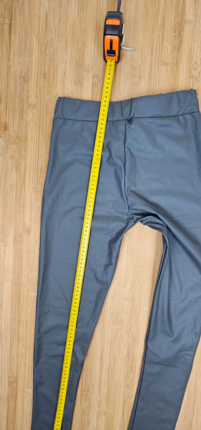 Pantalon stretch imitation cuir T:32 - photo numéro 6