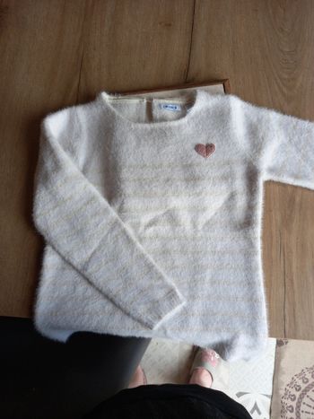Pull rayé coeur