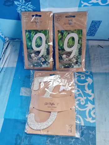 Lot 3  jolie chiffres neuf