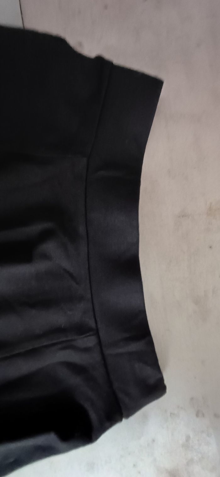 Jupe courte - photo numéro 2