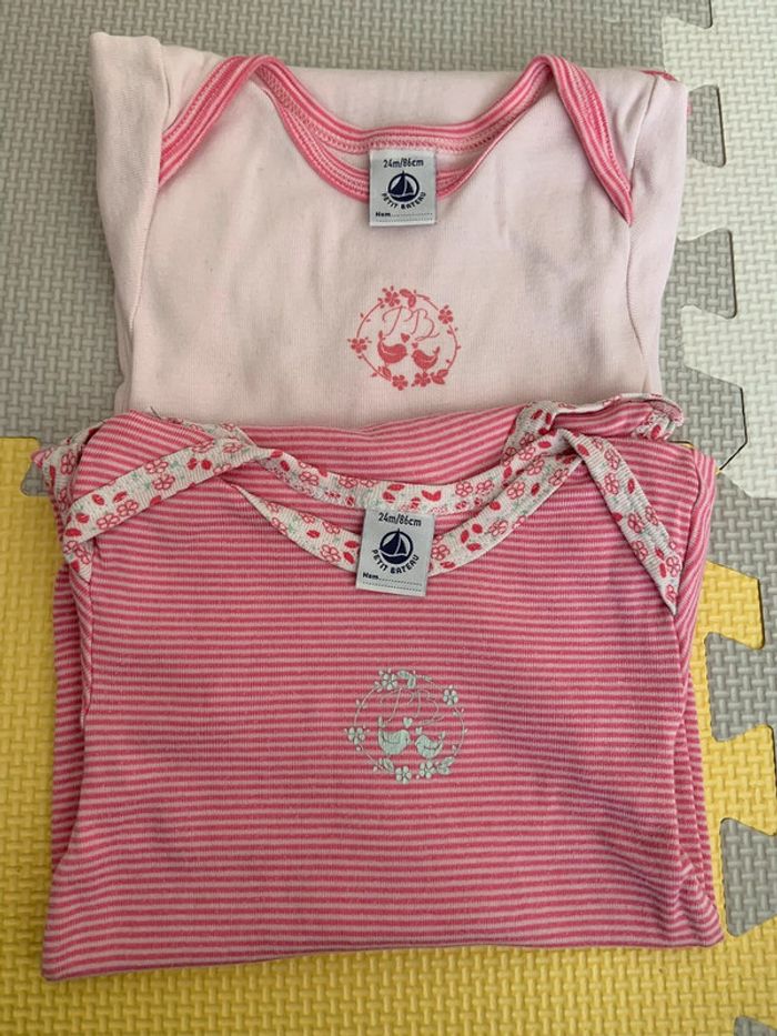 Lot de 2 bodies MC Petit Bateau 24M
