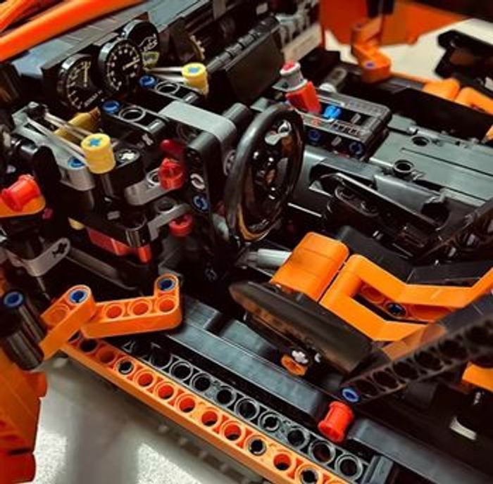 LEGO® Technic – Porsche 911 GT3 RS - photo numéro 6
