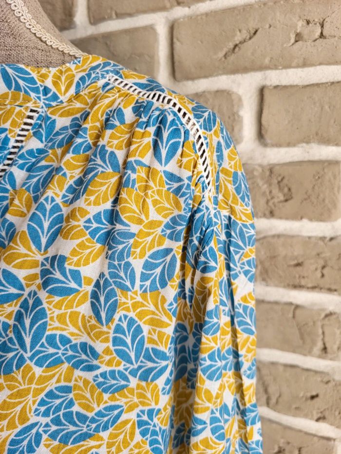 Blouse imprimée feuillage jaune moutarde et bleu clair - rétro champêtre - photo numéro 4