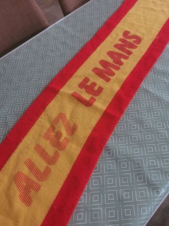 Écharpe vintage Le Mans