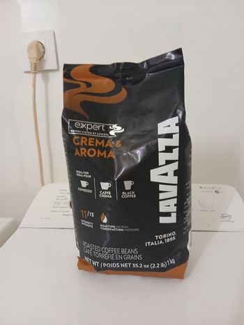 Vend cafe 1 kg lavazza en grain neuve 