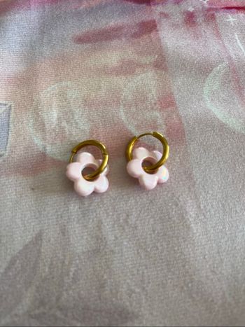 Boucles d’oreilles, fleurs résine