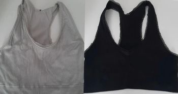 2 brassieres