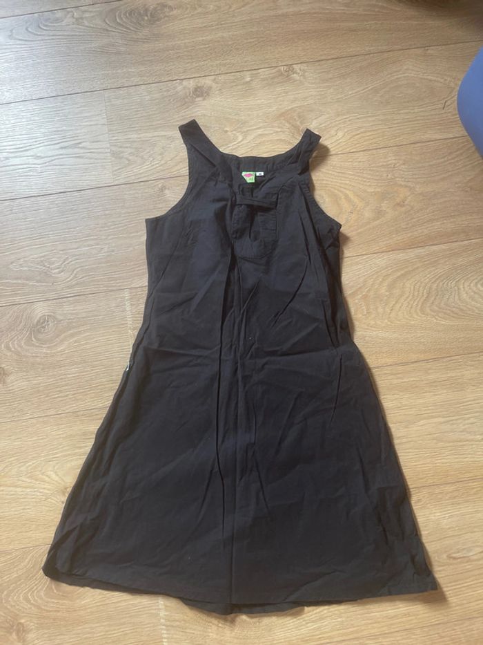 Robe M