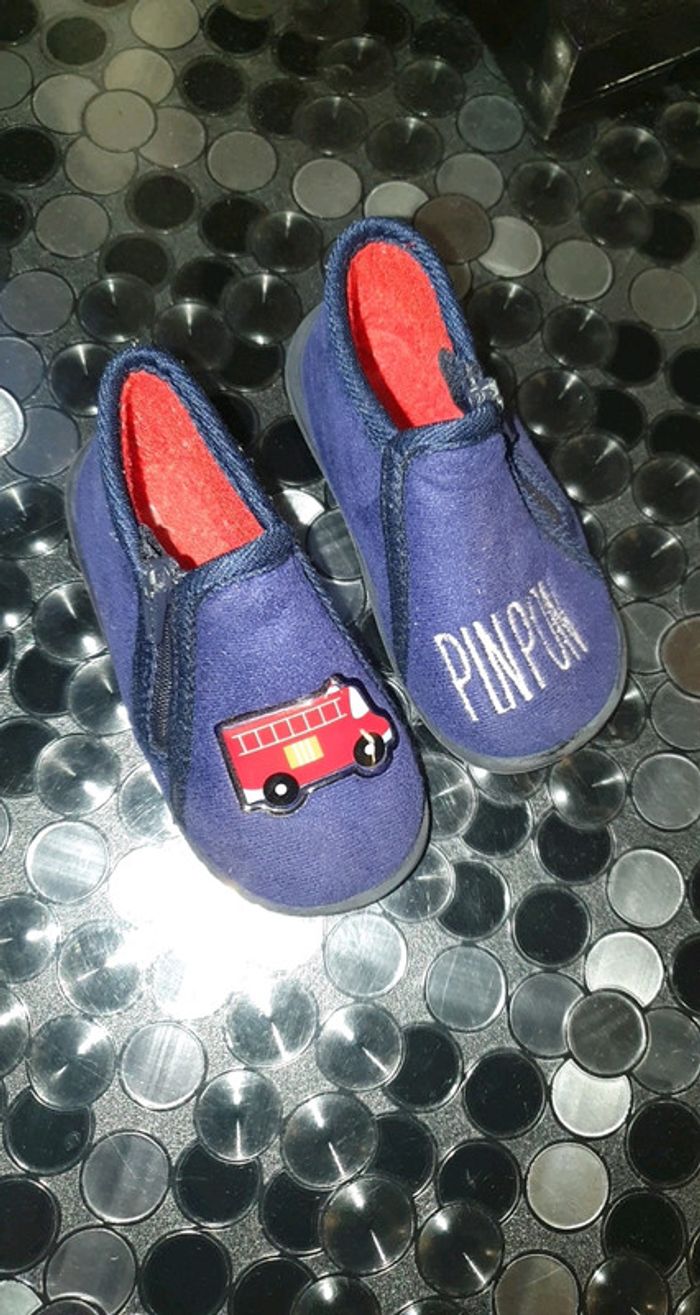 Lot chaussons garçon t 20 - photo numéro 4