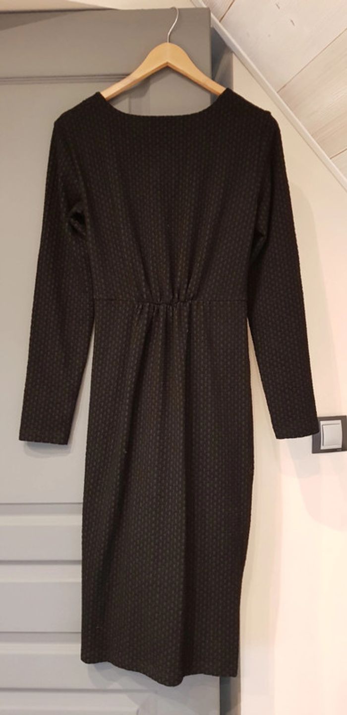 Robe noire moulante neuve - photo numéro 2