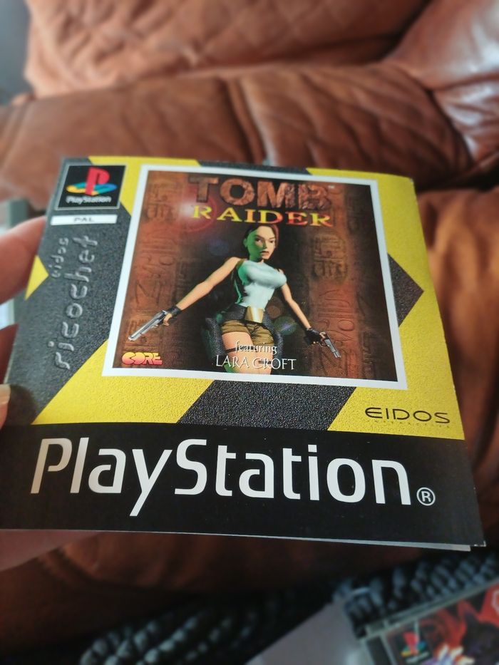 Jeu ps1 d'occasion  Tomb Raider - photo numéro 2