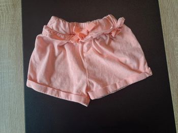 Short, taille 3 mois, marque tape à l'œil