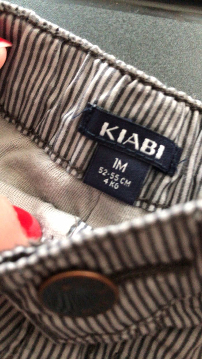 Pantalon 1 mois - photo numéro 3