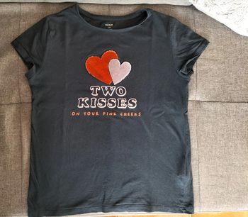 T.shirt manches courtes bleu marine avec coeur 12 ans