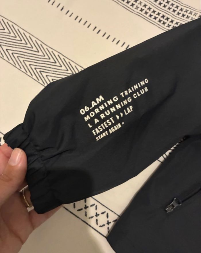 Coupe vent imperméable à capuche noir Kiabi 8ans - photo numéro 4