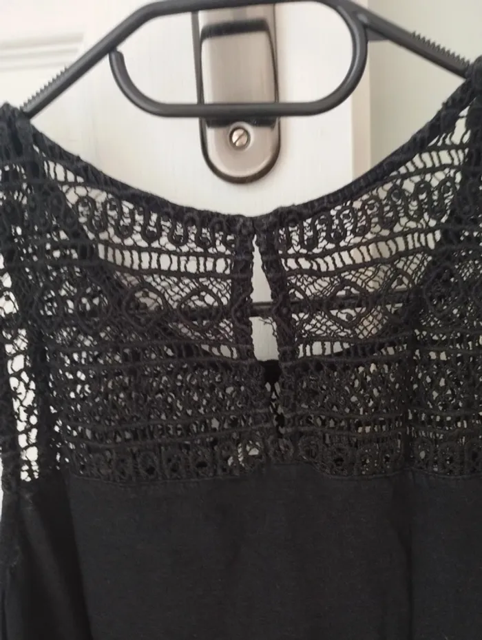 Débardeur noir avec broderie camaïeu 36 - photo numéro 3