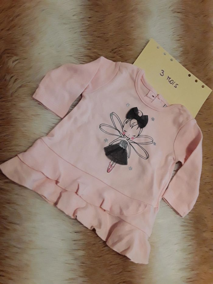 T shirt bébé fille rose 3 mois