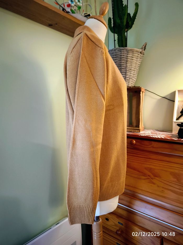 🌿 Joli pull moutarde col chemise - photo numéro 5