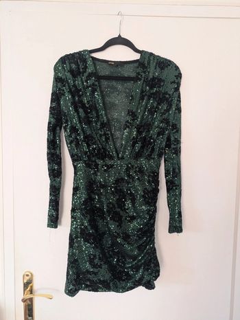 Robe en sequins décolleté plongeant Maje