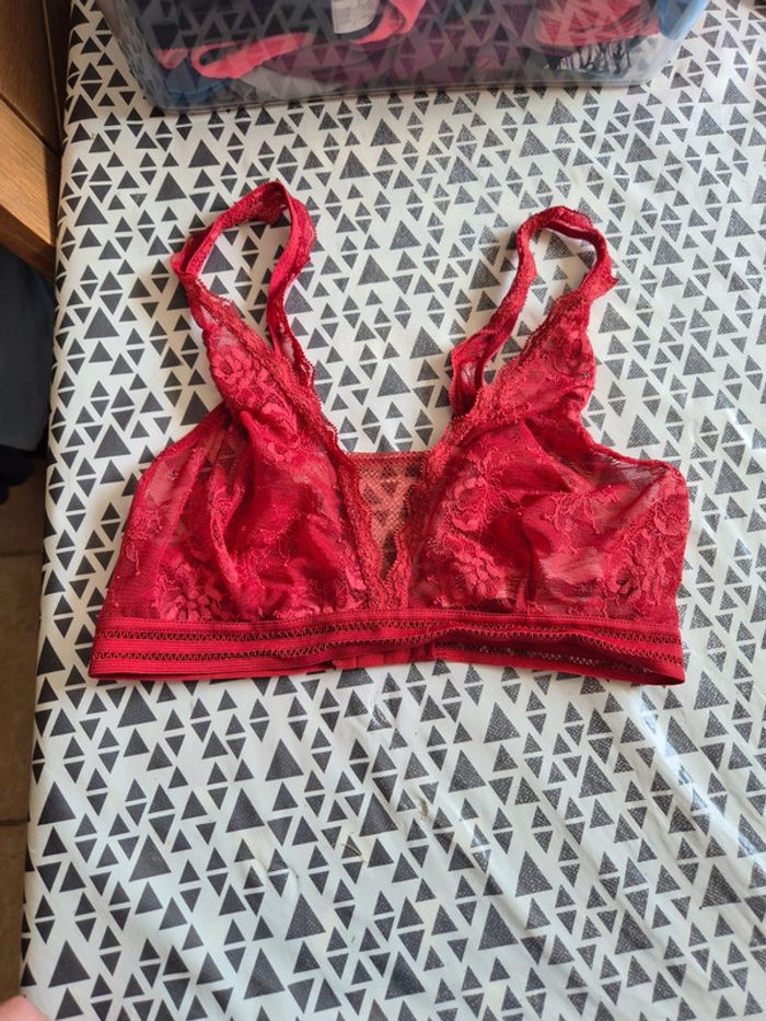 Brassiere