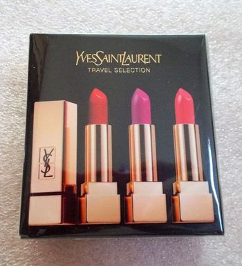 Set de Rouges à Lèvres "YSL" 