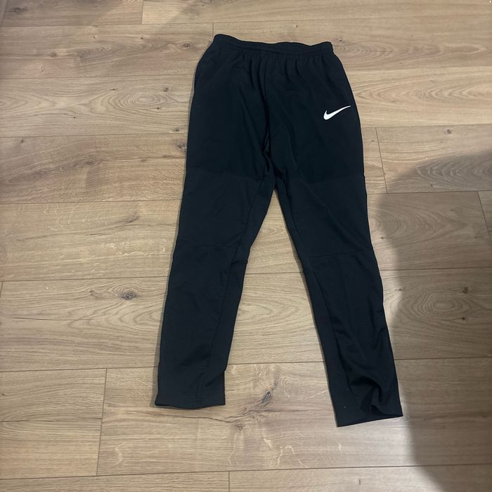 Bas Nike très bonne état pour le sport