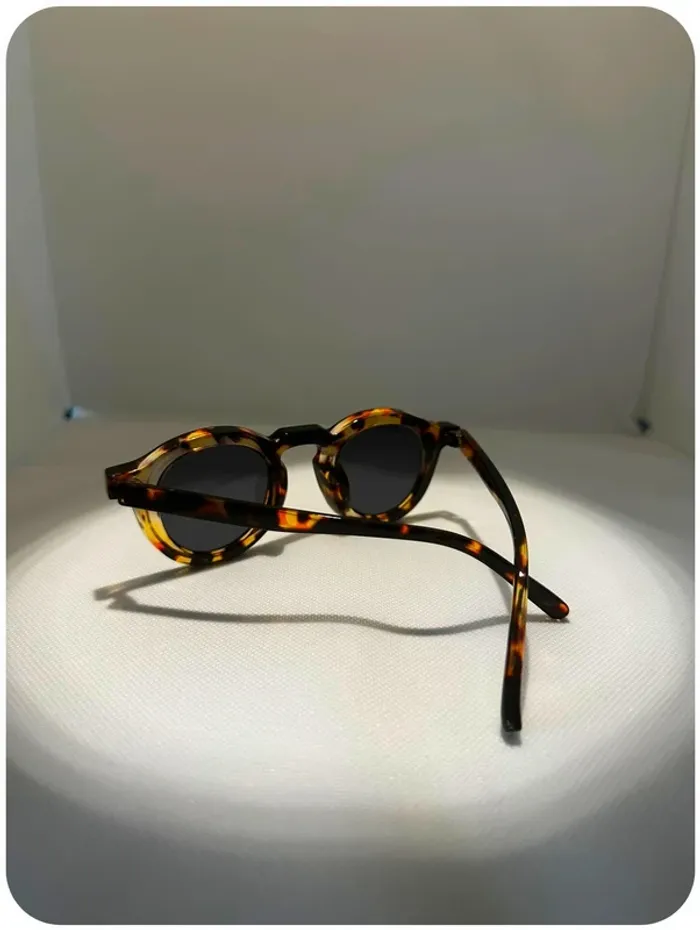 Lunettes de soleil - photo numéro 3