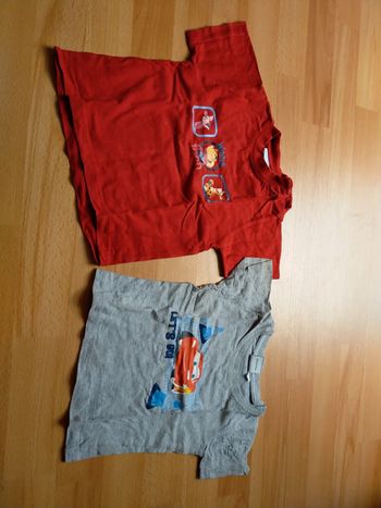 Lot 2 t-shirts Disney 18 mois
