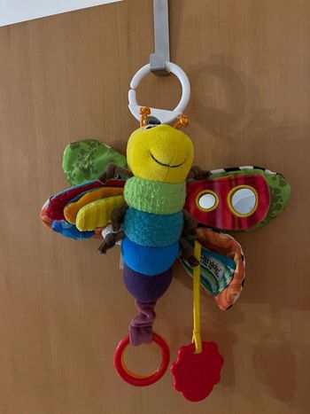 Jolie chenille multi activités pour bébé