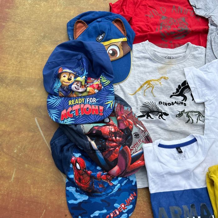 Lot vêtements été garçon 4 ans