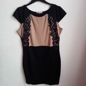 Robe noire et beige femme 🥂