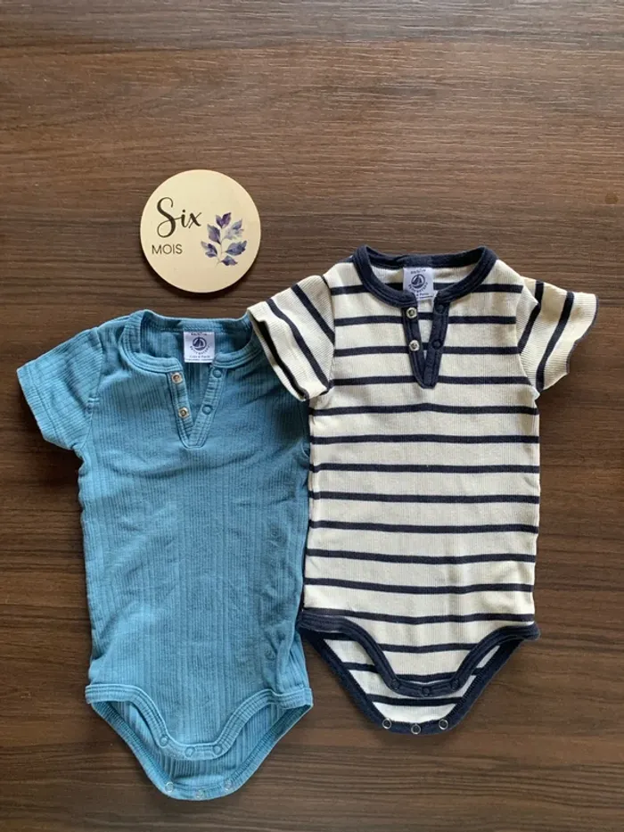 Lot bodies Petit Bateau manches courtes