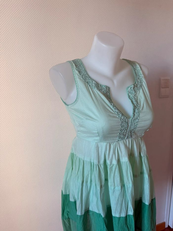 Robe verte en très bon état taille S warehouse - photo numéro 2